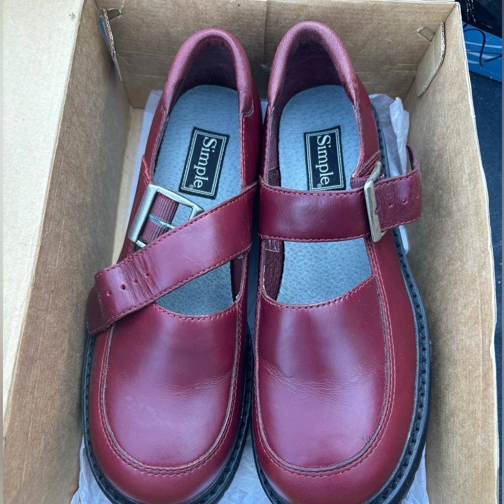 Simple Red shoes